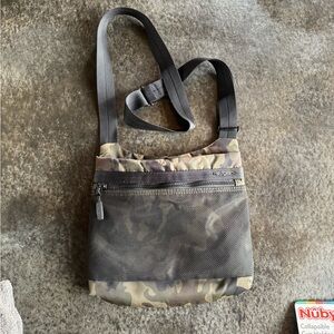 HEDGREN Ridge Camo Green Black Nylon Crossbody Bag Purse